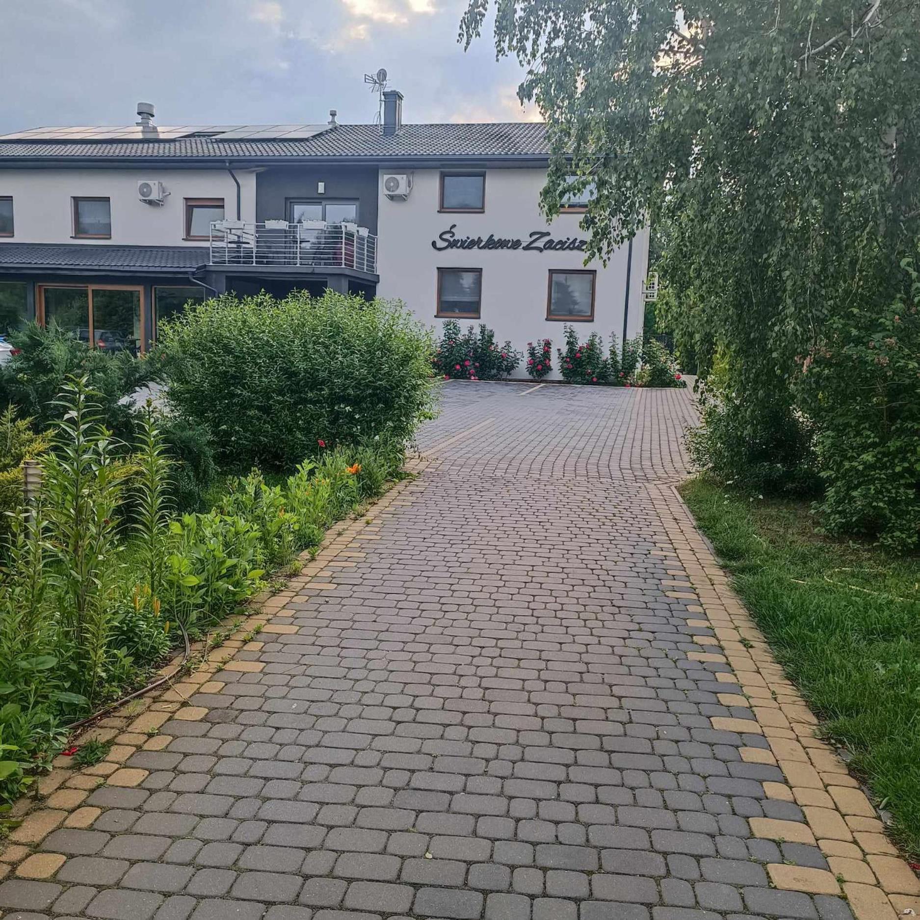 Swierkowe Zacisze Hotel Firlej Exterior photo