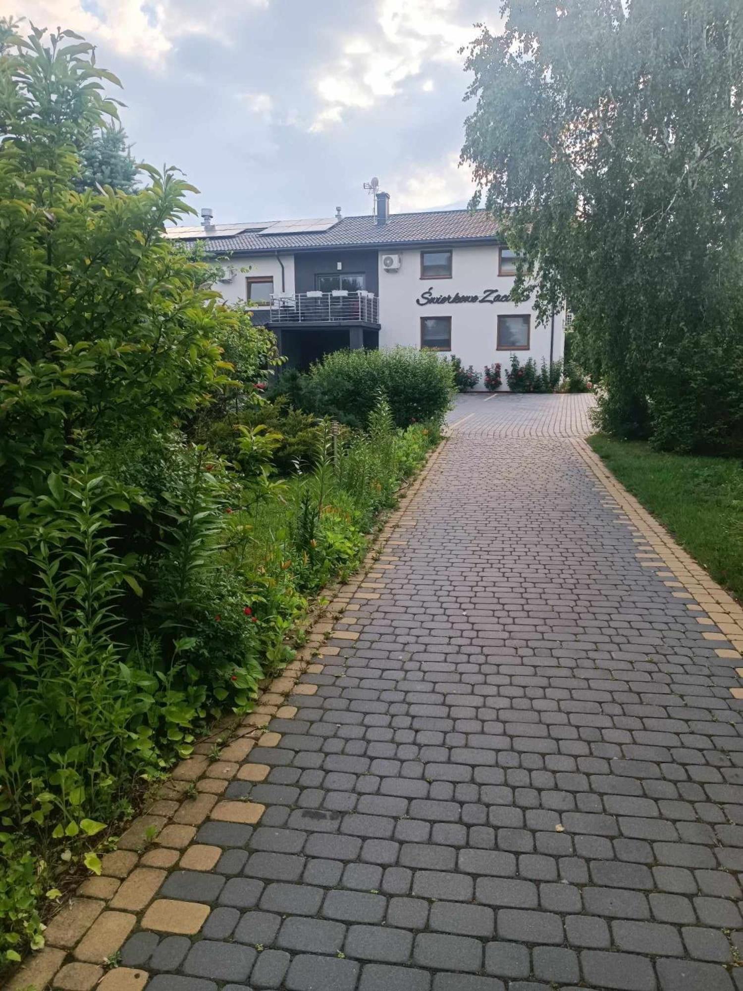 Swierkowe Zacisze Hotel Firlej Exterior photo